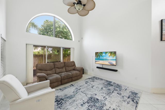 7680 NW 61st Terrace, Parkland, FL 33067