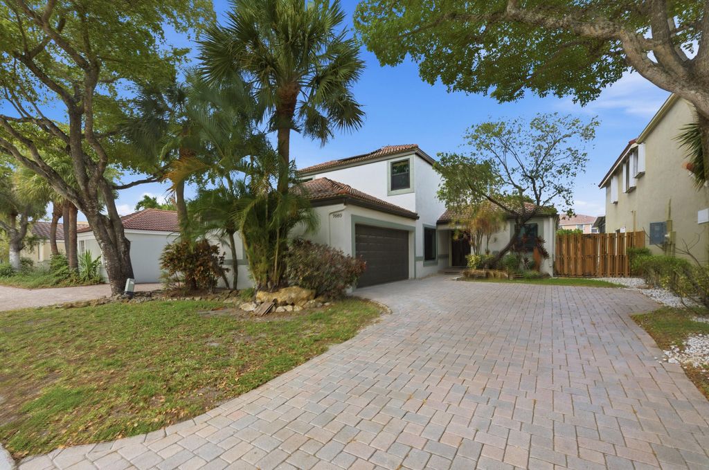 7680 NW 61st Terrace, Parkland, FL 33067