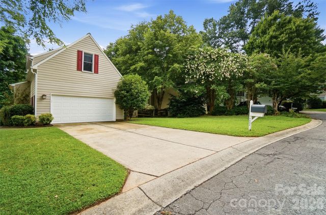 4802 Bridle Ridge Lane, Charlotte, NC 28269