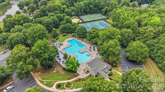 4802 Bridle Ridge Lane, Charlotte, NC 28269
