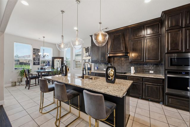 504 Stillwater Drive, Waxahachie, TX 75165
