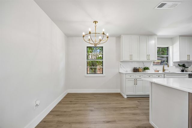 6225 N Jim Miller Road, Dallas, TX 75228