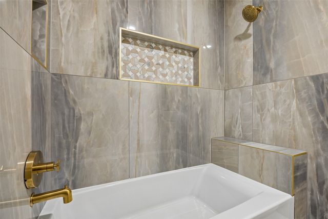 6225 N Jim Miller Road, Dallas, TX 75228