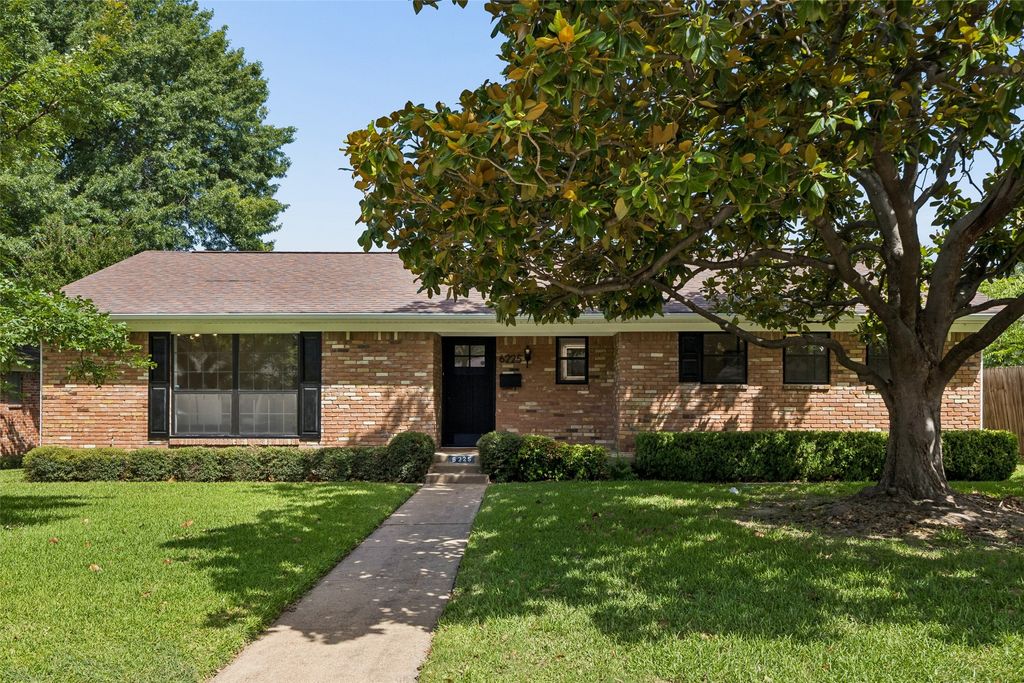 6225 N Jim Miller Road, Dallas, TX 75228