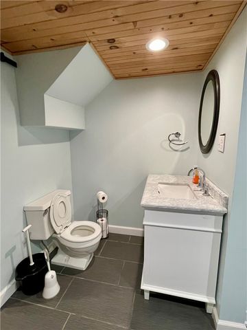 880 4th St, Beaver, PA 15009