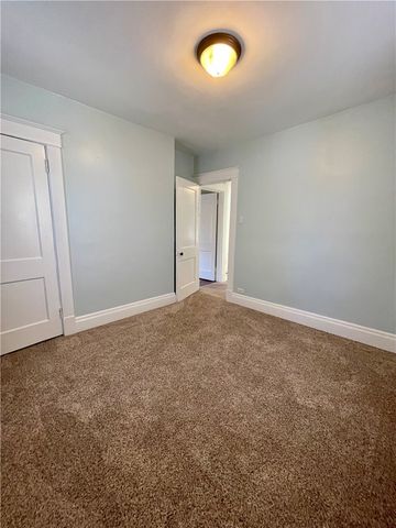 880 4th St, Beaver, PA 15009