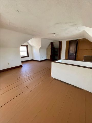 880 4th St, Beaver, PA 15009