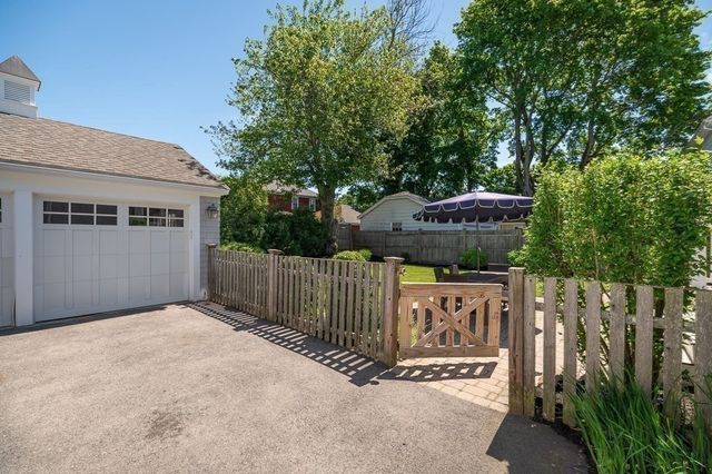 7 Clifton Avenue, Beverly, MA 01915