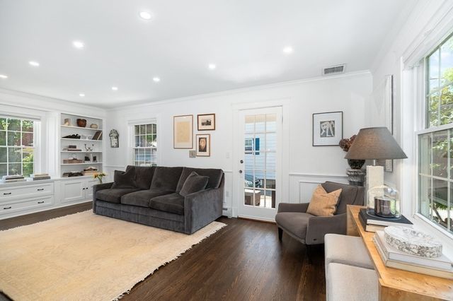 7 Clifton Avenue, Beverly, MA 01915