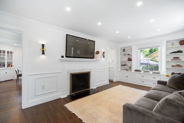 7 Clifton Avenue, Beverly, MA 01915