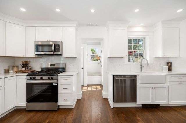 7 Clifton Avenue, Beverly, MA 01915