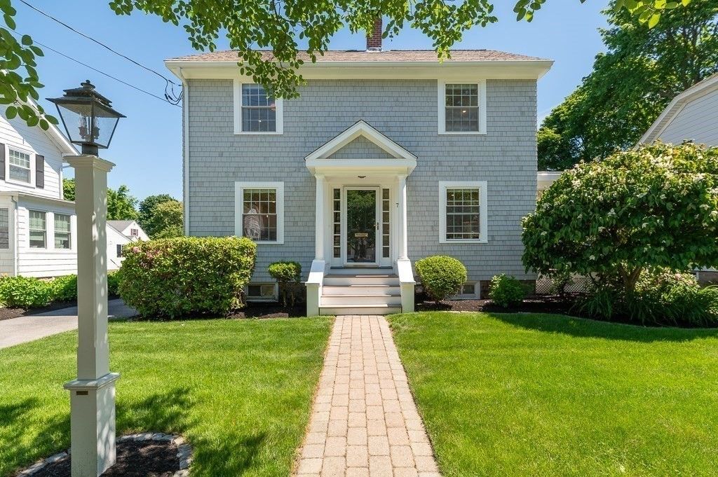 7 Clifton Avenue, Beverly, MA 01915