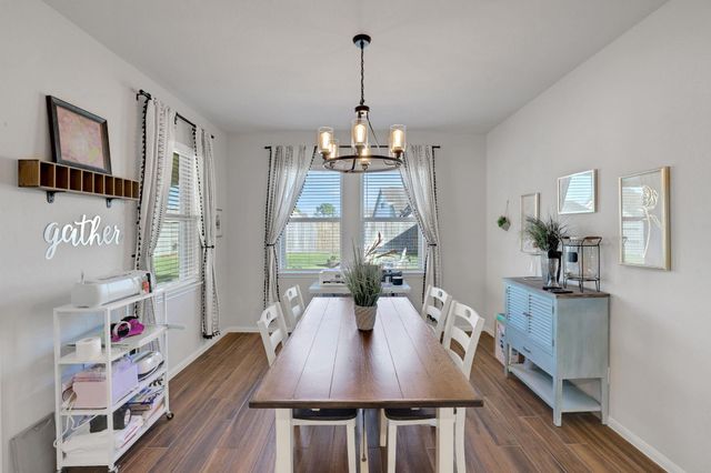 11706 Champions Gate Drive, Mont Belvieu, TX 77535