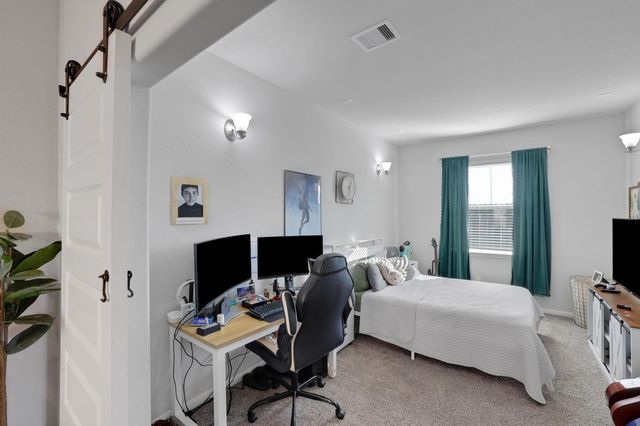 11706 Champions Gate Drive, Mont Belvieu, TX 77535