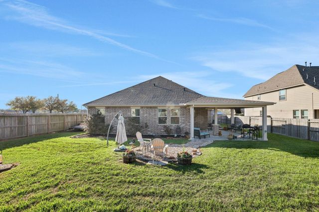 11706 Champions Gate Drive, Mont Belvieu, TX 77535