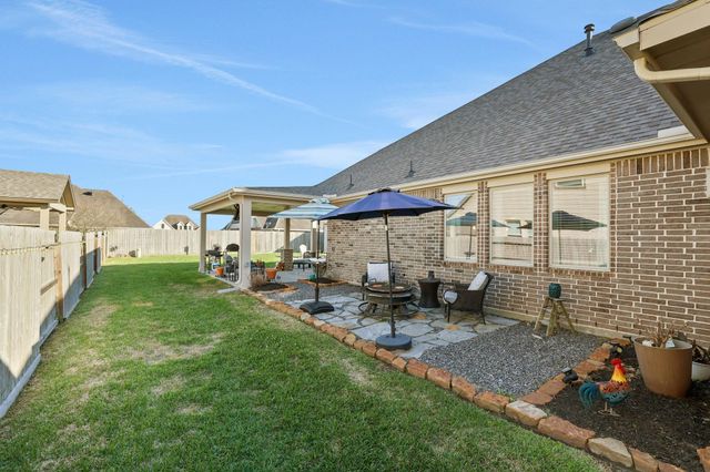 11706 Champions Gate Drive, Mont Belvieu, TX 77535