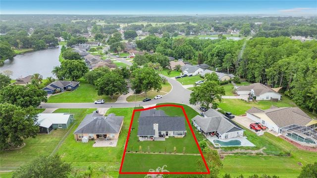 1393 WOOD LAKE CIRCLE, St Cloud, FL 34772