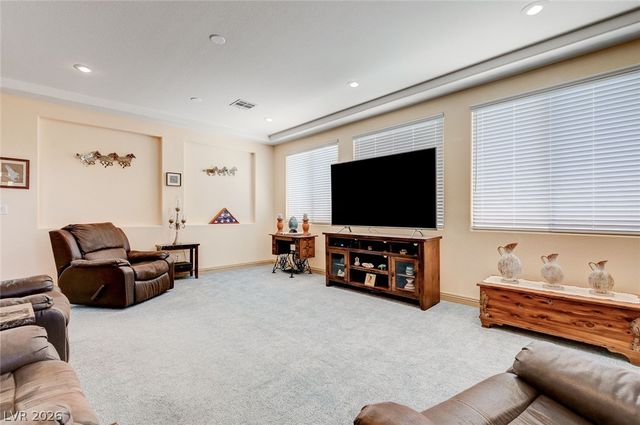 10093 Golden Bluff Avenue, Las Vegas, NV 89148