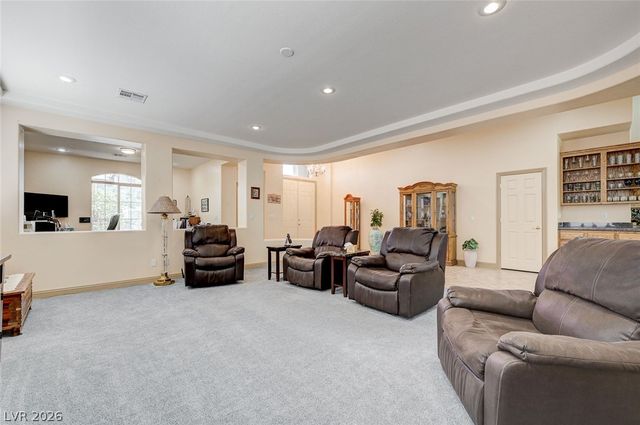 10093 Golden Bluff Avenue, Las Vegas, NV 89148