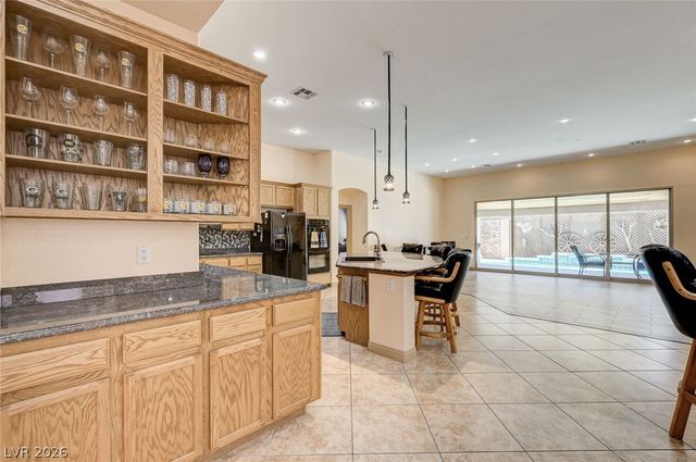10093 Golden Bluff Avenue, Las Vegas, NV 89148