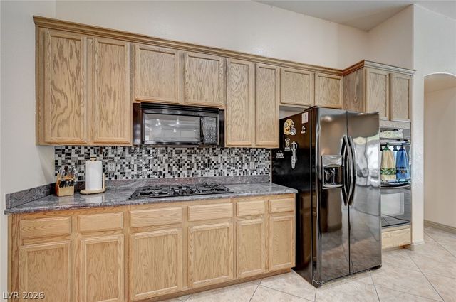 10093 Golden Bluff Avenue, Las Vegas, NV 89148