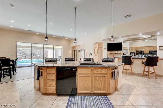 10093 Golden Bluff Avenue, Las Vegas, NV 89148