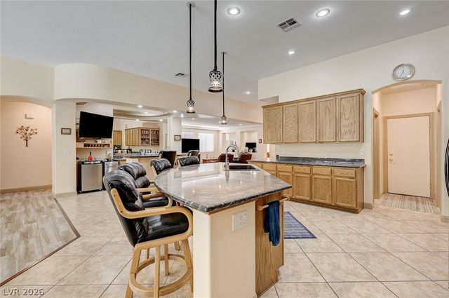 10093 Golden Bluff Avenue, Las Vegas, NV 89148