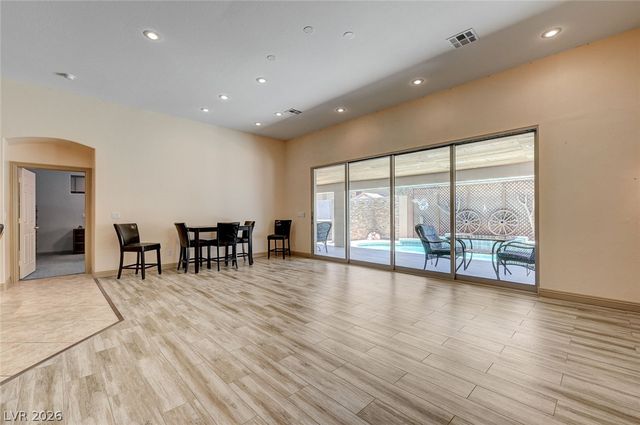 10093 Golden Bluff Avenue, Las Vegas, NV 89148