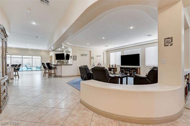 10093 Golden Bluff Avenue, Las Vegas, NV 89148