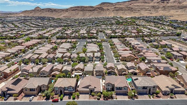 10093 Golden Bluff Avenue, Las Vegas, NV 89148