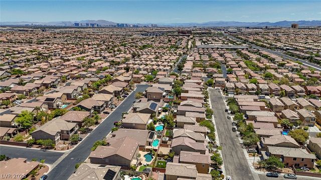 10093 Golden Bluff Avenue, Las Vegas, NV 89148