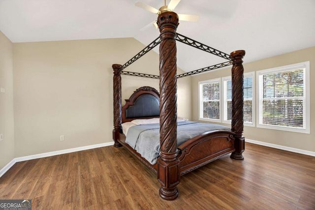 1322 Melrose Woods Lane, Lawrenceville, GA 30045