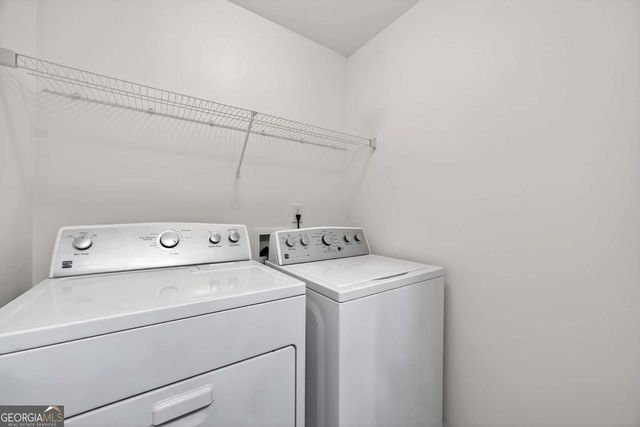 1322 Melrose Woods Lane, Lawrenceville, GA 30045