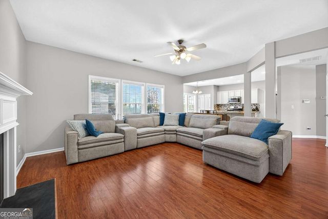 1322 Melrose Woods Lane, Lawrenceville, GA 30045