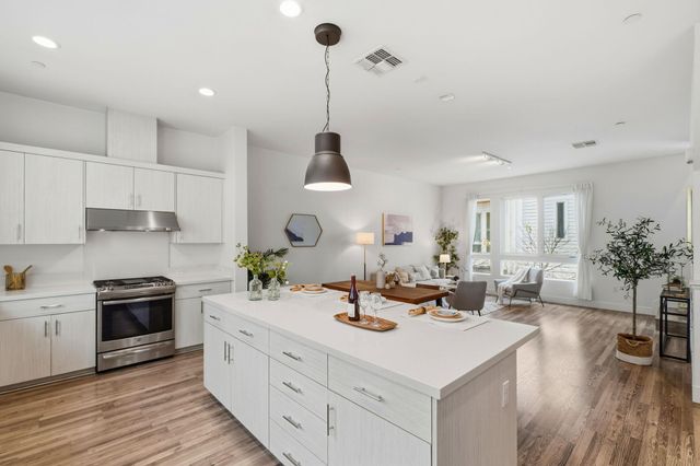 7906 Regional Cmn, Dublin, CA 94568