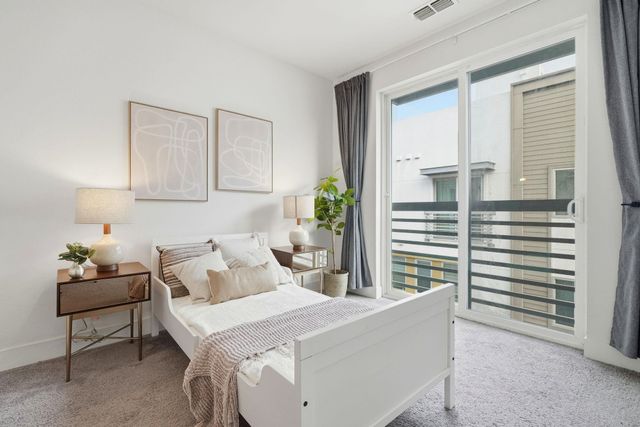 7906 Regional Cmn, Dublin, CA 94568