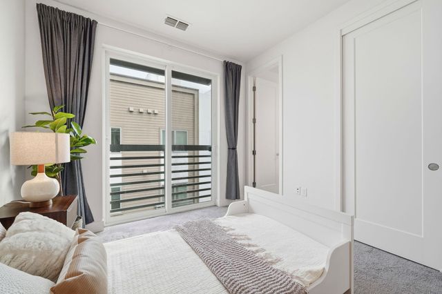 7906 Regional Cmn, Dublin, CA 94568