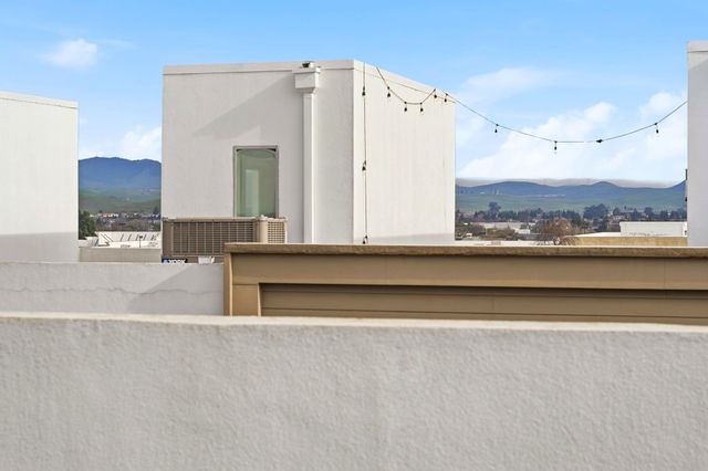 7906 Regional Cmn, Dublin, CA 94568