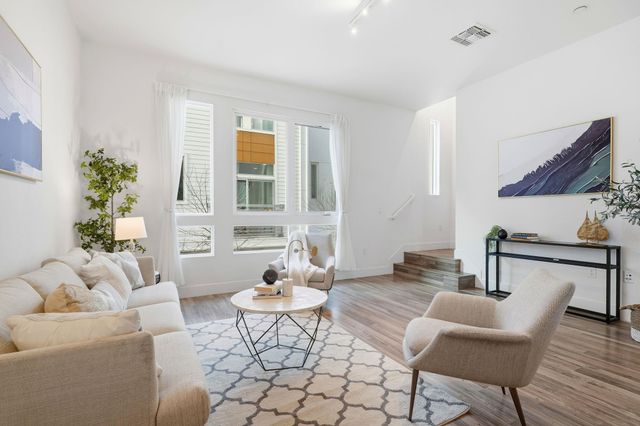 7906 Regional Cmn, Dublin, CA 94568