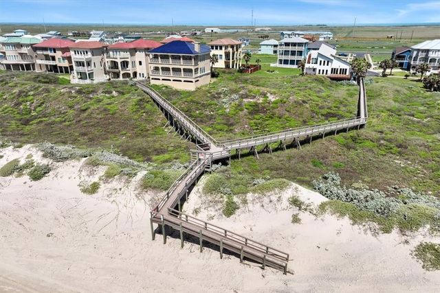 126 Sea Air Lane, Port Aransas, TX 78373