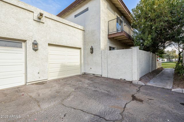 8829 S 51ST Street 3, Phoenix, AZ 85044