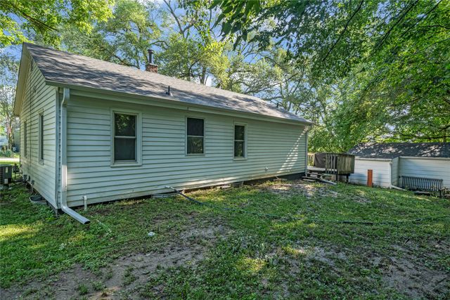 2151 E Leland Avenue, Des Moines, IA 50320