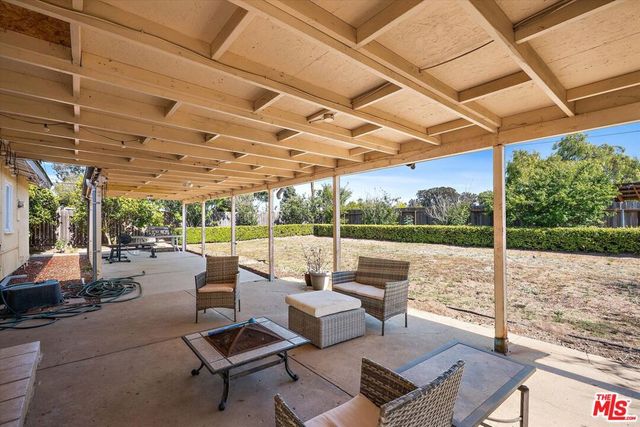 824 Stansbury Drive, Santa Maria, CA 93455