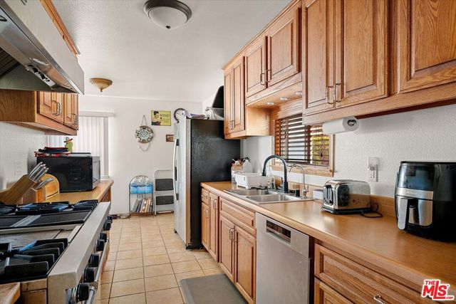 824 Stansbury Drive, Santa Maria, CA 93455