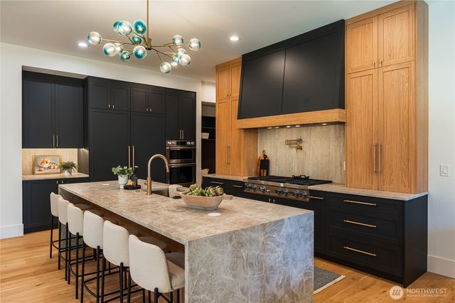 11419 109th Avenue NE, Kirkland, WA 98033