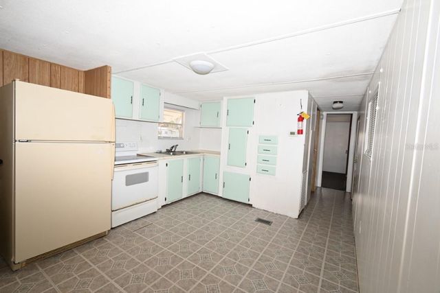 34898 FRASER STREET, Dade City, FL 33523