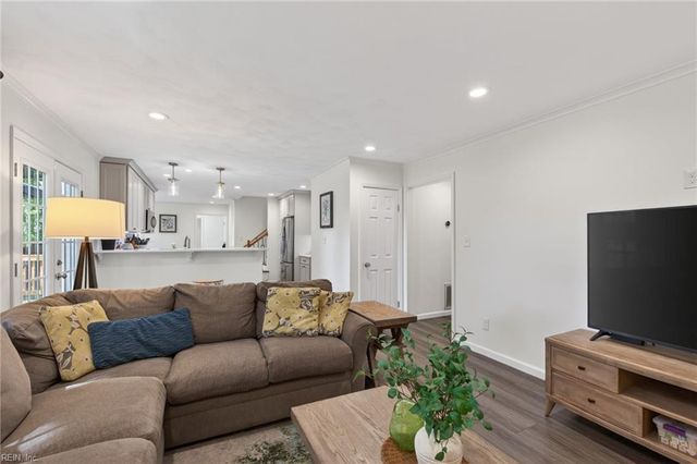 829 Five Forks RD, Virginia Beach, VA 23455