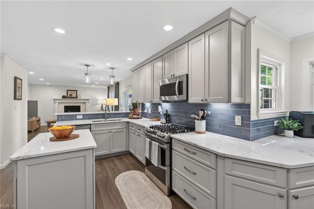 829 Five Forks RD, Virginia Beach, VA 23455