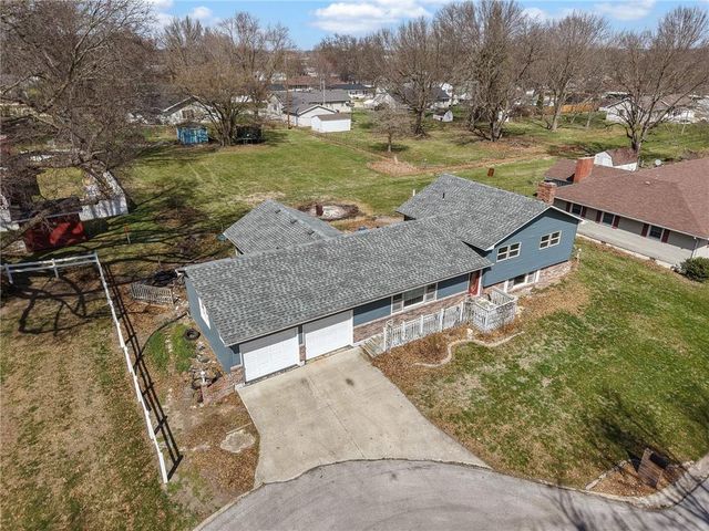 1703 E 4th Street, Trenton, MO 64683