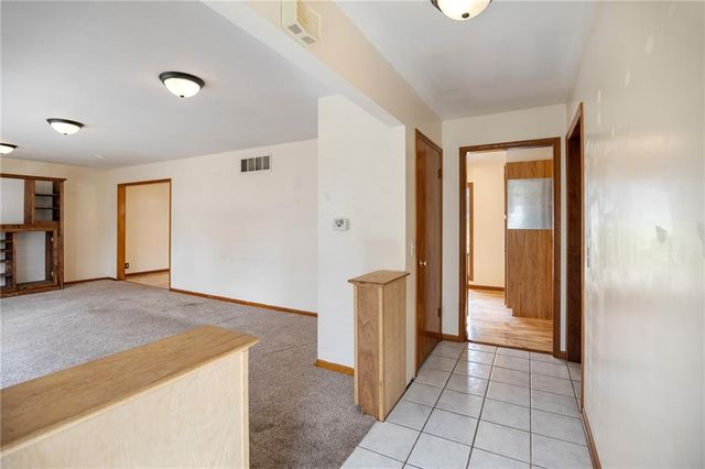 1703 E 4th Street, Trenton, MO 64683